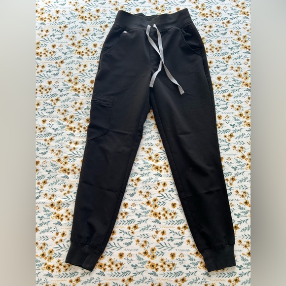 Figs Jogger Scrub Pants - Size XXS Petite - Picture 1 of 3